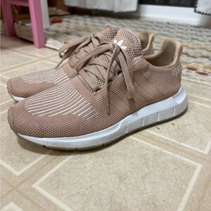 adidas Swift Run 'Ash Pearl' casual comfort shoes